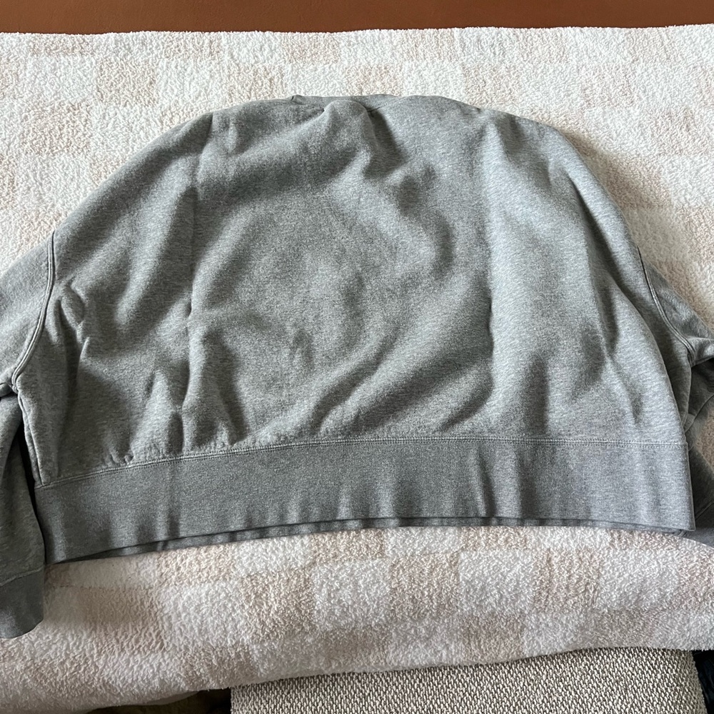 Sweatshirt - Picture 5 of 5